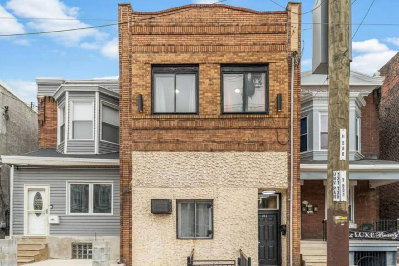 Urban Chic Near Center Apartment *