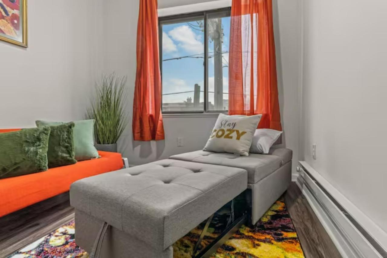 Apartment Urban Chic Near Center